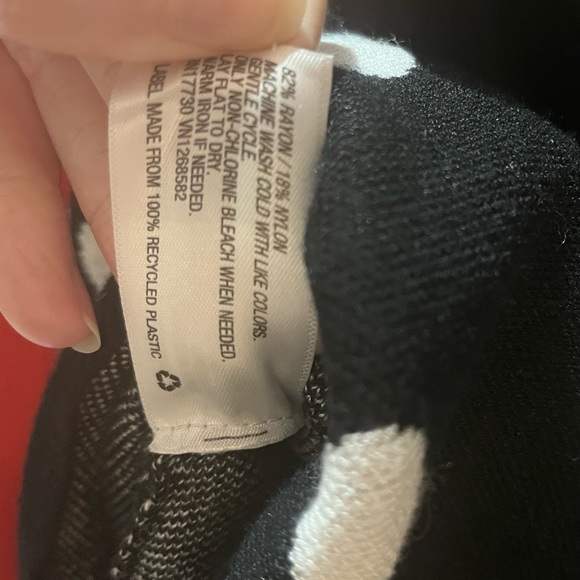 Knit Skirt - Picture 6 of 7